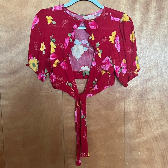 Blueh Ciel Red Hawaiian Bolero Shrug with front tie and button - Picture 1 of 4
